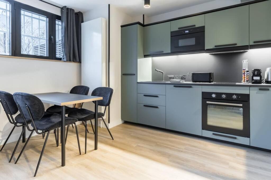 Hsh Parmentier-couronnes Ii Design 4p-1br Appartement *